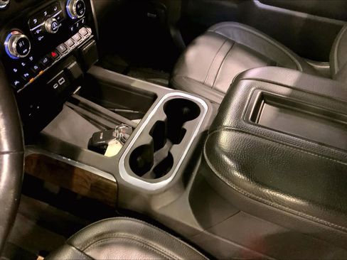 Used 2021 GMC Sierra 1500 Denali w/ Denali Ultimate Package image 16