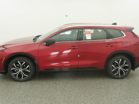 New 2026 Toyota Crown Signia XLE image 25