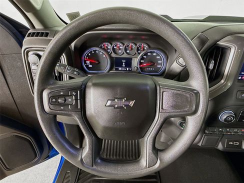 Used 2022 Chevrolet Silverado 1500 Custom Trail Boss AWD/4WD image 13