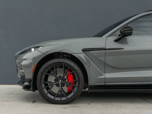 Used 2025 Aston Martin DBX 707 AWD/4WD image 17