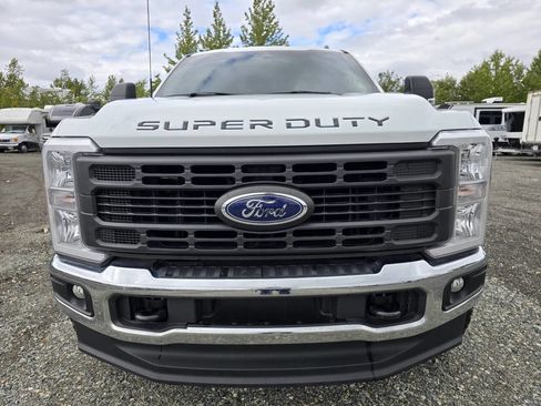 Used 2023 Ford F250 XL image 2