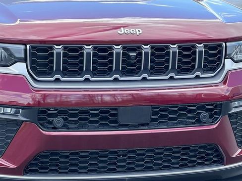 New 2026 Jeep Grand Cherokee Limited AWD/4WD image 42