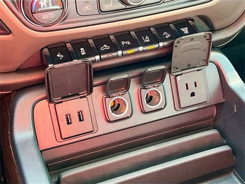 Used 2019 GMC Sierra 2500 Denali w/ Duramax Plus Package image 20