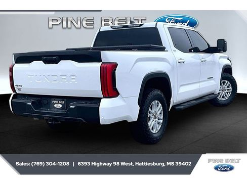 Used 2023 Toyota Tundra SR5 w/ SR5 Premium Package AWD/4WD image 11