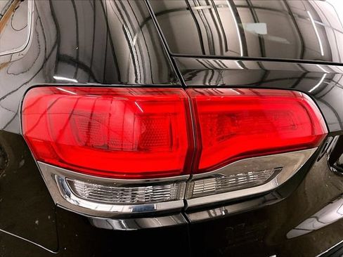 Used 2017 Jeep Grand Cherokee Limited w/ Luxury Group II AWD/4WD image 29