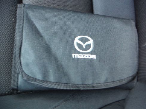 Used 2022 MAZDA MAZDA3 s FWD image 37