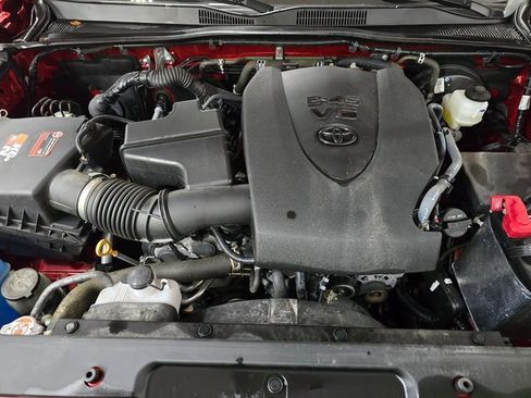 Used 2022 Toyota Tacoma SR5 image 12