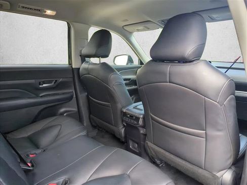 Certified 2025 Toyota Grand Highlander FWD image 25