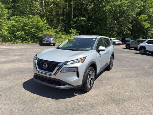 Used 2023 Nissan Rogue SV AWD/4WD image 7