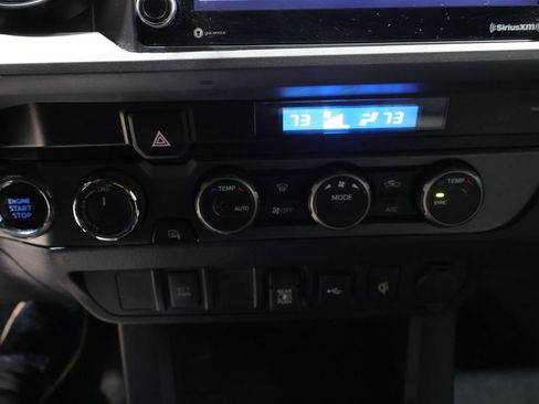 Certified 2023 Toyota Tacoma TRD Off-Road AWD/4WD image 29