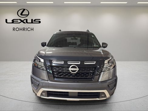 Used 2023 Nissan Pathfinder Rock Creek AWD/4WD image 2