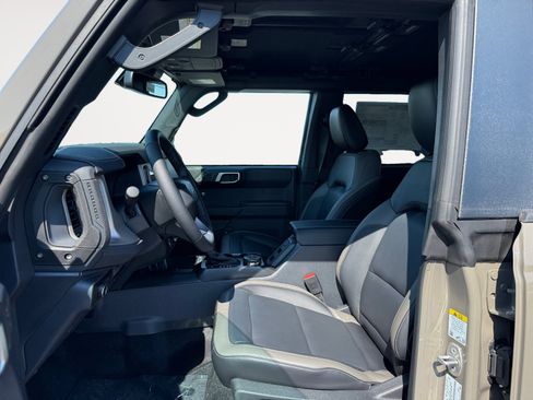 New 2026 Ford Bronco Outer Banks AWD/4WD image 10