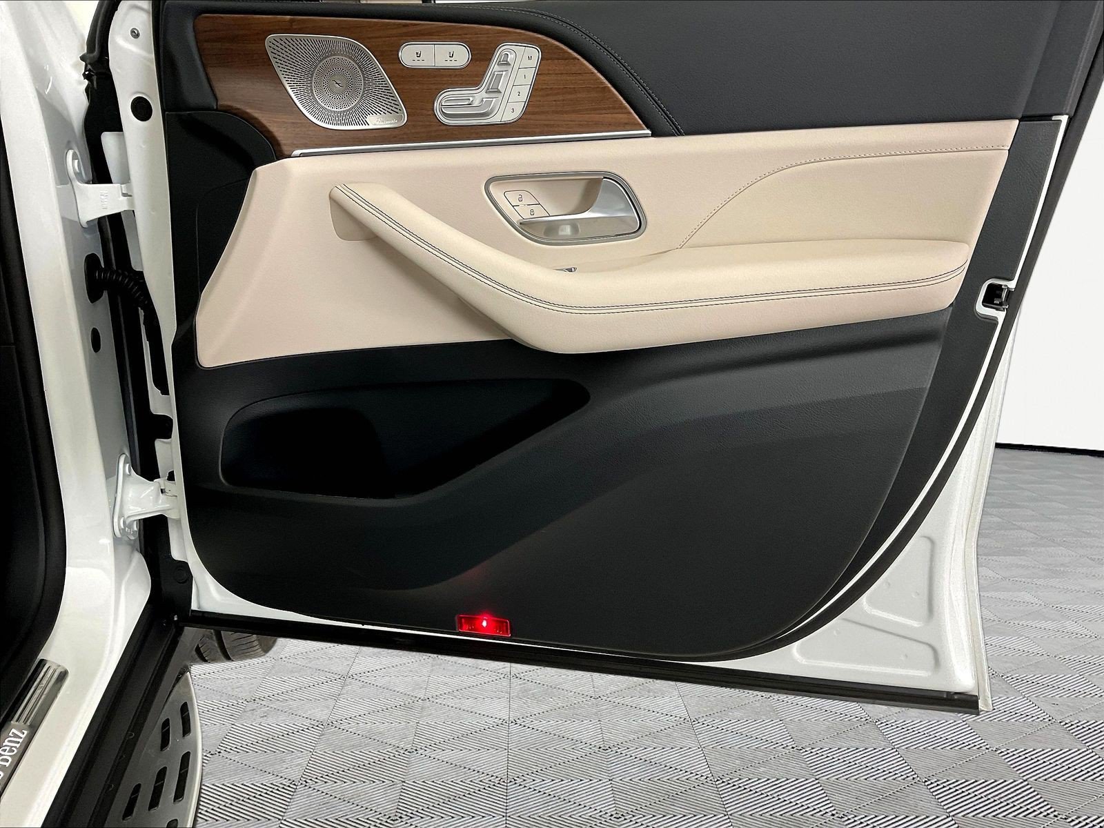 Certified 2026 Mercedes-Benz GLE 450 4MATIC image 28