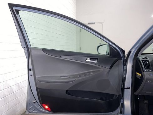 Used 2012 Hyundai Sonata GLS image 9