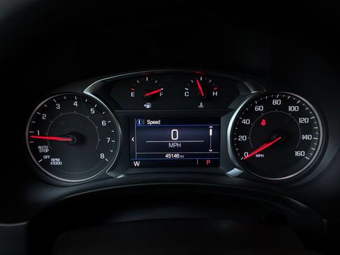 Used 2024 GMC Terrain SLE FWD image 36