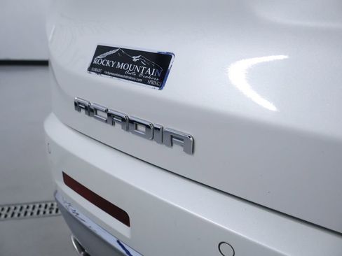 Used 2019 GMC Acadia Denali w/ Technology Package image 10