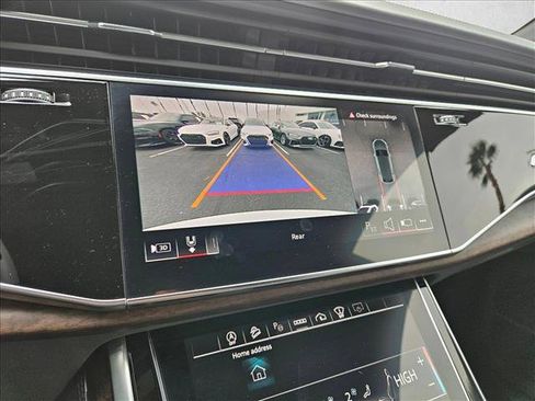 Used 2024 Audi Q8 Prestige w/ Prestige Package image 13