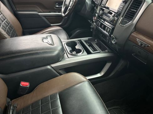 Used 2018 Nissan Titan Platinum Reserve w/ Platinum Utility Package image 16