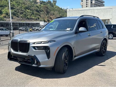 Used 2023 BMW X7 xDrive40i w/ Executive Package AWD/4WD image 10