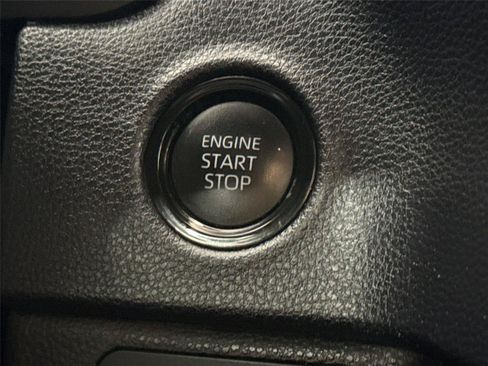 Used 2025 Toyota Tundra SR5 w/ SR5 Premium Package AWD/4WD image 22