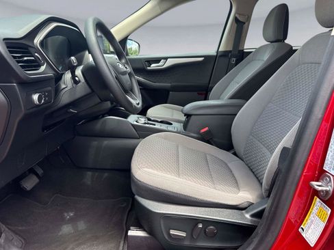 Used 2020 Ford Escape SE FWD image 19