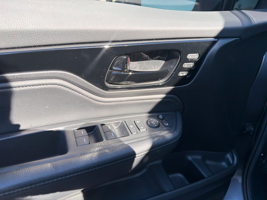 Certified 2024 Honda Odyssey Elite image 27