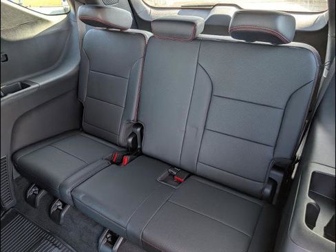 New 2026 Chevrolet Traverse RS w/ LPO, Floor Liner Package FWD image 14