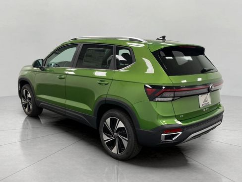 New 2025 Volkswagen Taos SE image 6