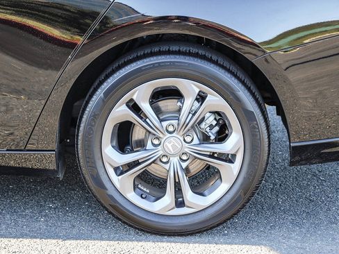 Used 2025 Honda Accord EX-L image 10