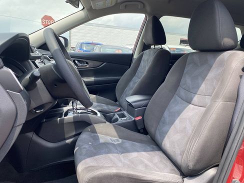 Used 2016 Nissan Rogue SV w/ SV Premium Package AWD/4WD image 12