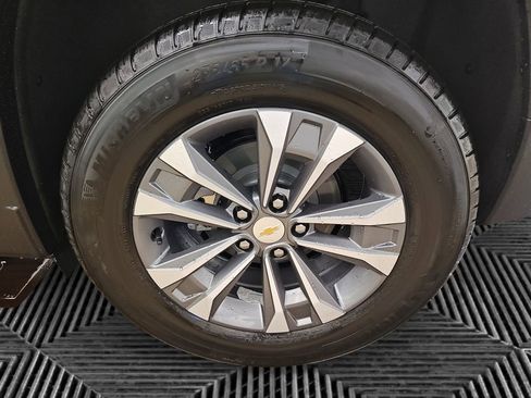 New 2026 Chevrolet Equinox LT image 14