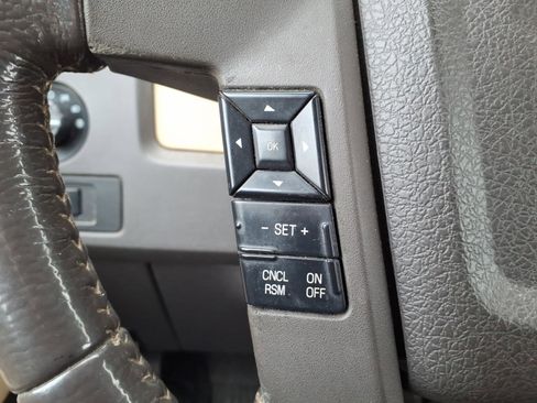 Used 2013 Ford F150 XLT w/ Luxury Equipment Group image 18