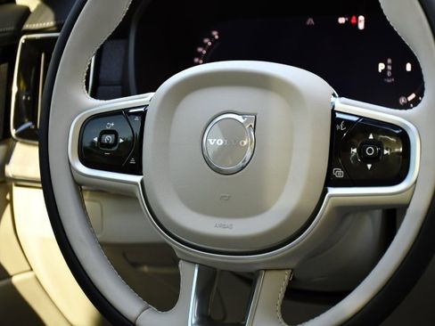 New 2026 Volvo XC90 B6 Ultra image 22