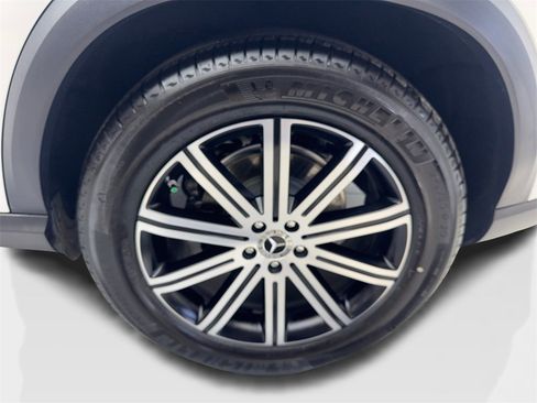 Used 2024 Mercedes-Benz GLE 350 4MATIC image 85