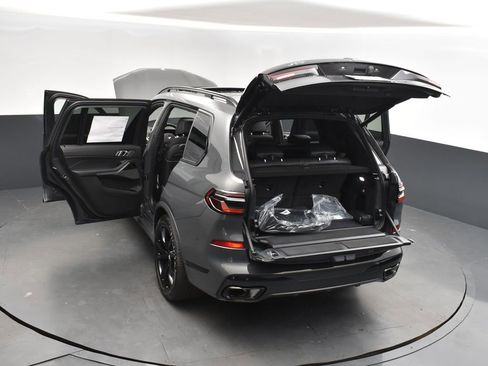 Used 2026 BMW X7 xDrive40i w/ Executive Package AWD/4WD image 51