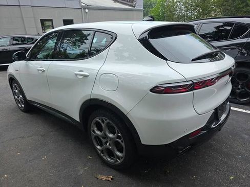Used 2024 Alfa Romeo Tonale Veloce AWD/4WD image 5