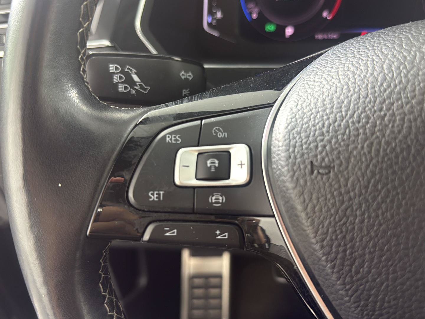 Used 2019 Volkswagen Tiguan S FWD image 11