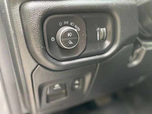 Used 2022 RAM 1500 Big Horn image 11
