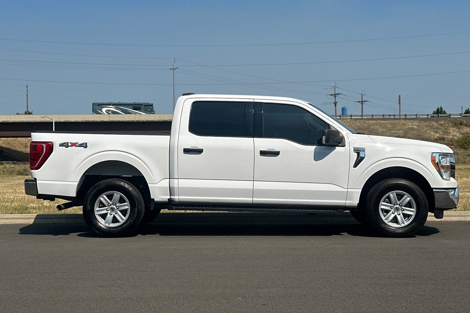 Used 2021 Ford F150 4x4 SuperCrew image 2