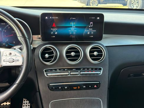 Used 2022 Mercedes-Benz GLC 300 image 22