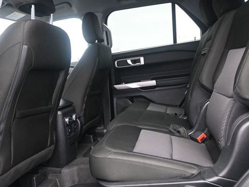 Certified 2022 Ford Explorer XLT AWD/4WD image 5