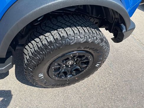 Used 2023 Ford Bronco Wildtrak AWD/4WD image 16