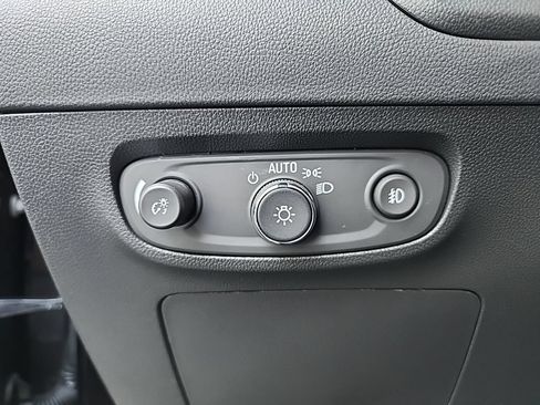 Used 2023 Buick Encore GX Select w/ Sport Touring Package FWD image 24