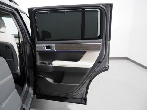 Used 2025 Hyundai Santa Fe Limited image 71