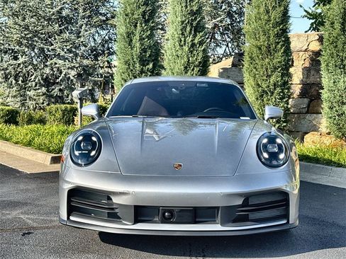 Used 2025 Porsche 911 Carrera image 8