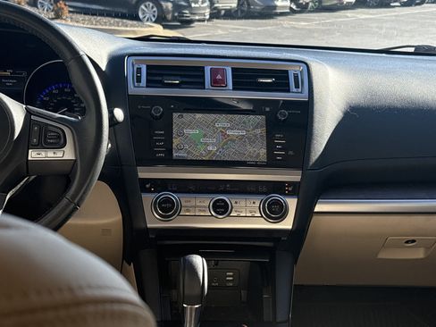 Used 2017 Subaru Outback 2.5i Limited image 29