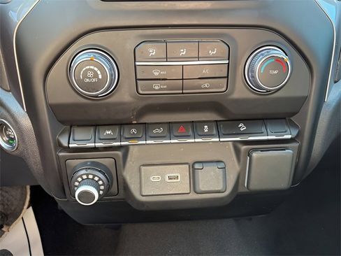 Used 2022 Chevrolet Silverado 1500 Custom Trail Boss image 14