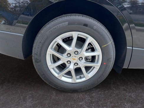 Used 2024 Chevrolet Equinox LT FWD image 26