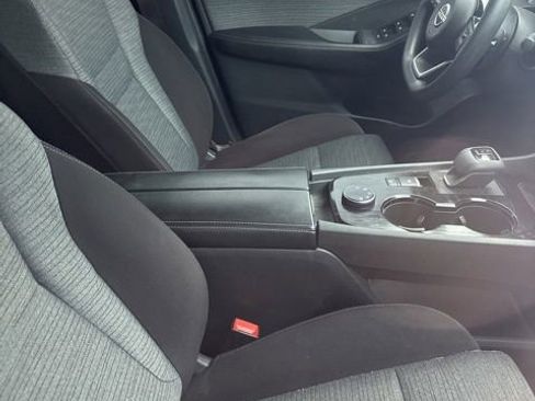 Used 2023 Nissan Rogue SV AWD/4WD image 10