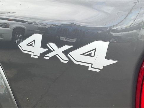 Used 2004 Dodge Dakota 4x4 Club Cab w/ Tire & Handling Group image 21